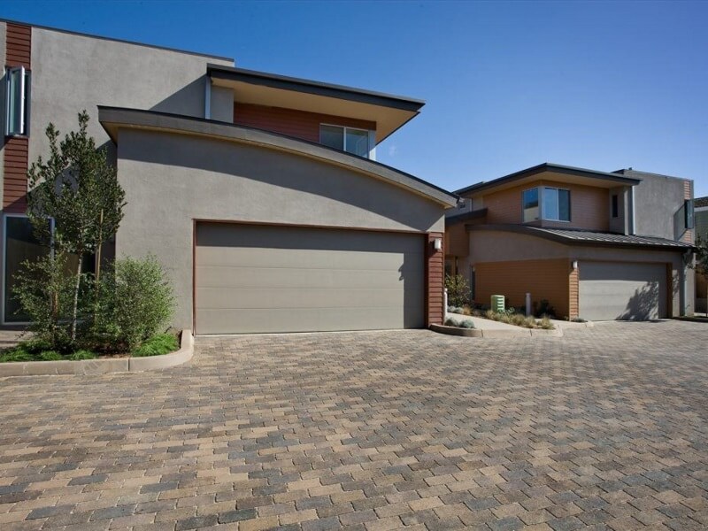 Interlocking paver driveway installation in Los Angeles